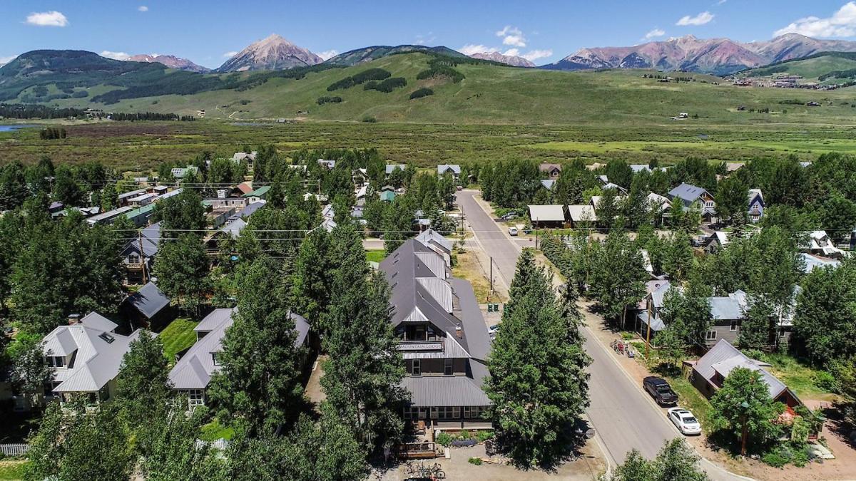 Elk Mountain Lodge Крестед Бют Екстериор снимка